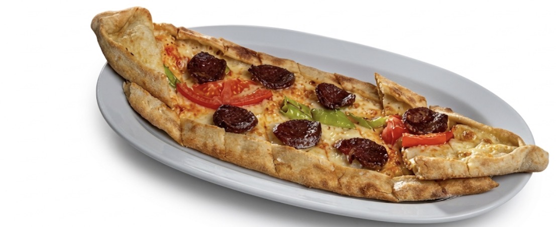 Sucuklu Yumurtalı Pide